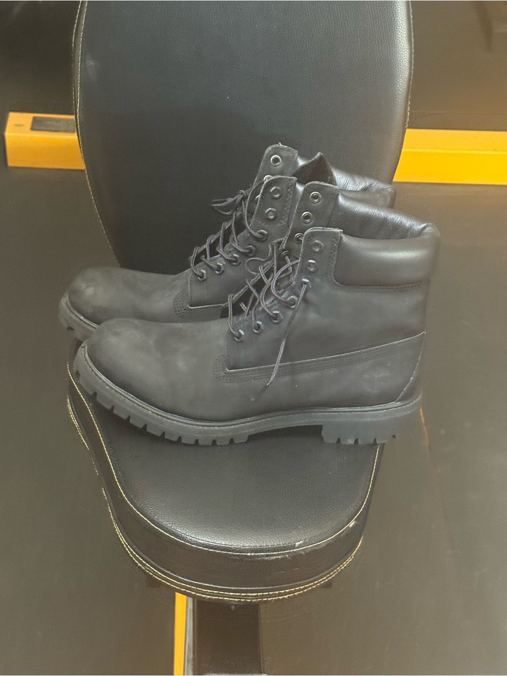 Men's Black Lace-Up Padded-Collar Work Boots Timberland